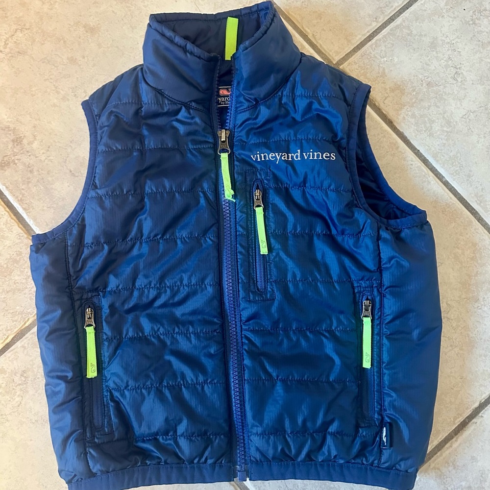 Boys Vineyard Vines Navy Puffer Vest size 5